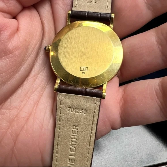 TIFFANY & CO 14K YELLOW GOLD CLASSIC ROUND WHITE DIAL QUARTZ WATCH - Picture 6 of 11